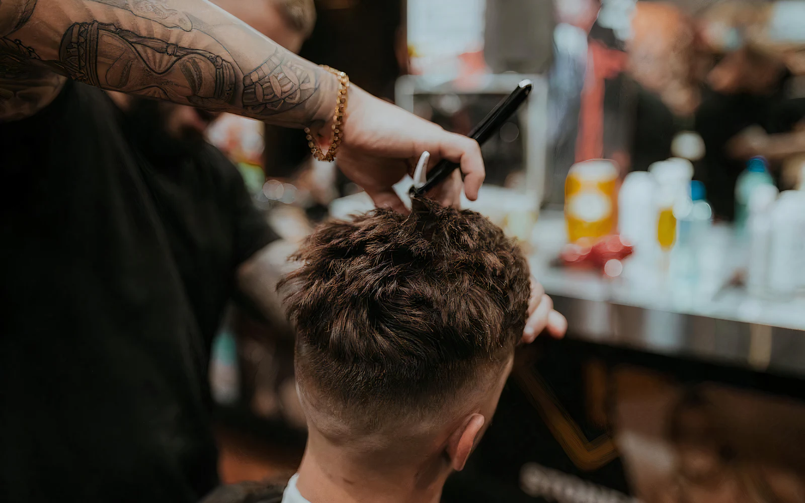 Como reduzir faltas na barbearia sem ficar cobrando cliente no WhatsApp
